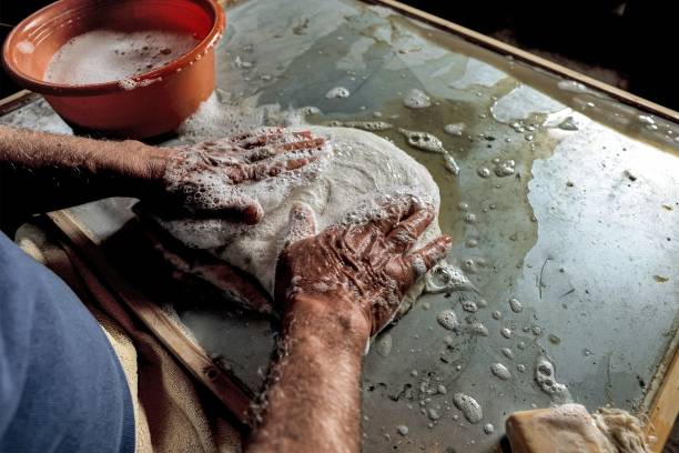 how to wash pizza stone illustration