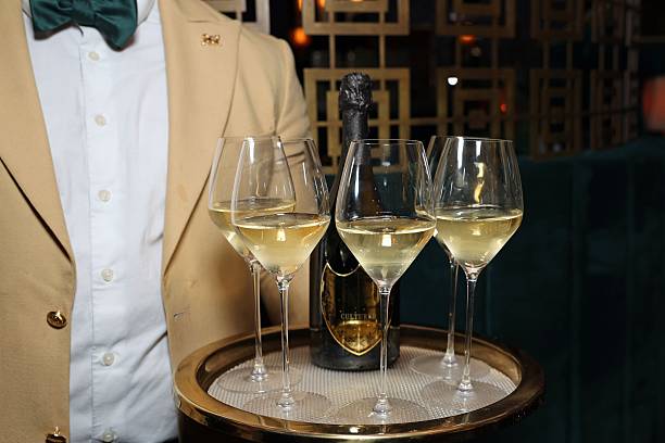 what pairs with champagne illustration