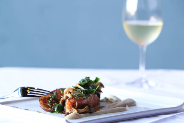 what white wine goes with salmon illustration
