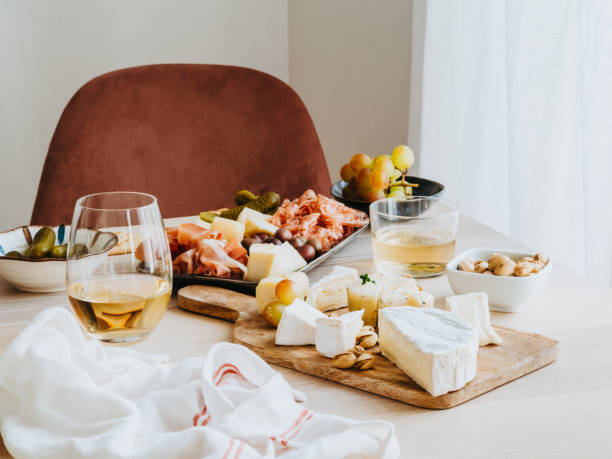 what wine goes with brie