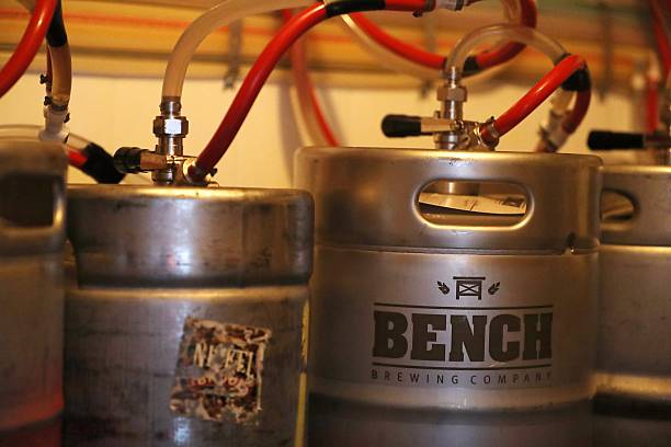 beer tap line cleaning illustration