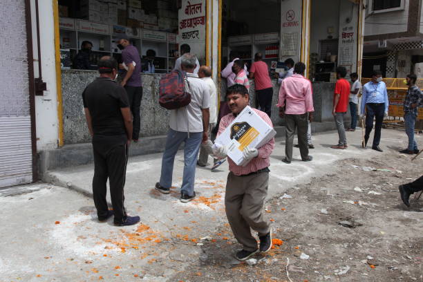 how long can you leave wine open illustration