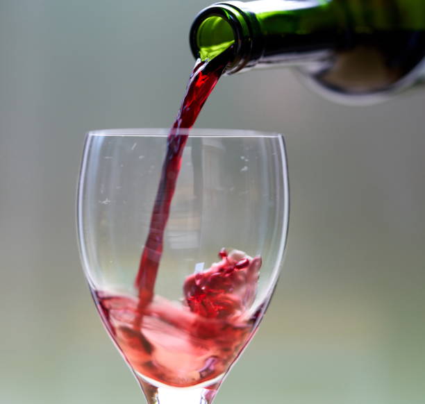 how long does open red wine last illustration