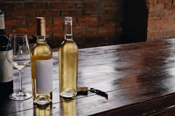how long does unopened white wine last illustration