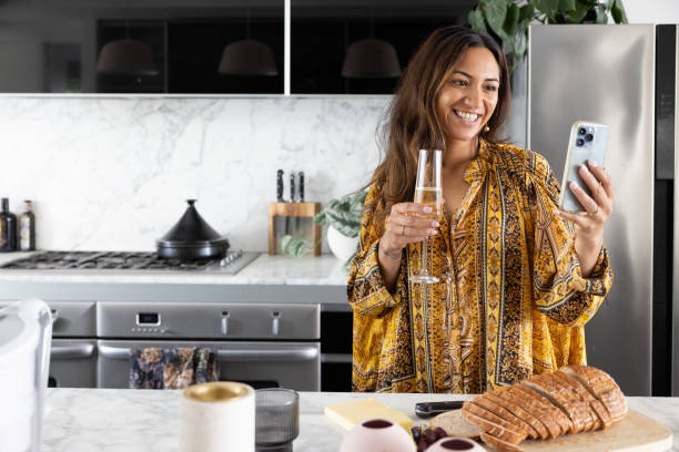 how long to chill wine in fridge guide