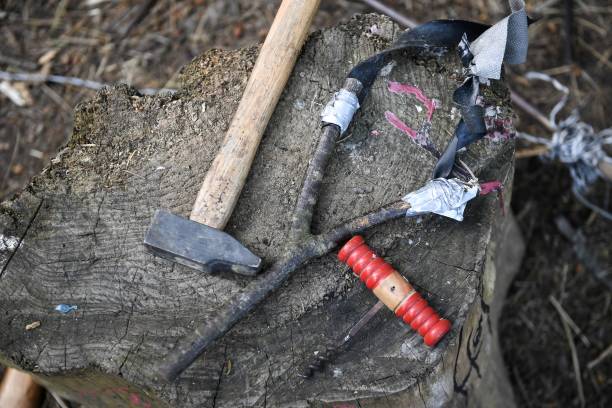 how to get a cork screw out illustration