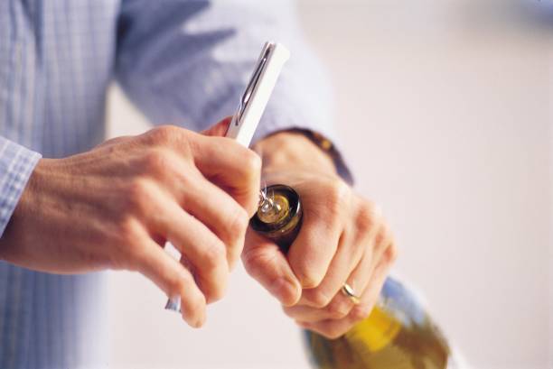 how to uncork a bottle