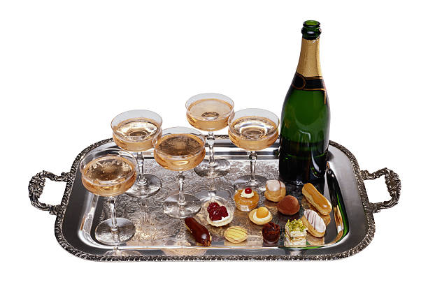 what dessert pairs well with champagne illustration