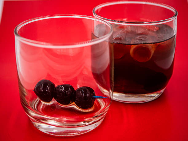 what does vermouth look like illustration