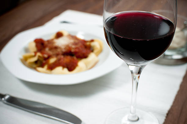 what food pairs with pinot noir guide