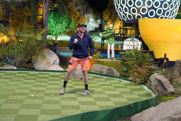 what goes with champagne illustration