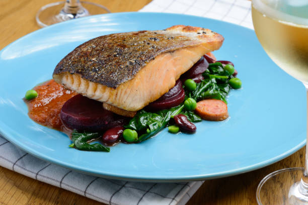 what wine goes with grilled salmon guide
