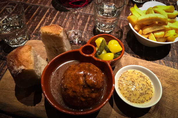 what wine goes with meatloaf