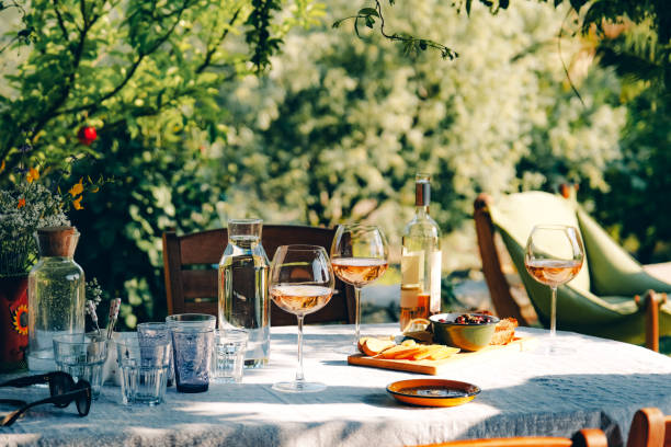 what wine goes with mediterranean food guide