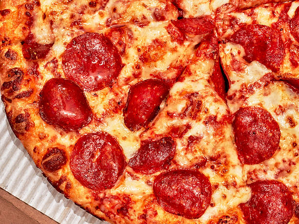 what wine goes with pepperoni pizza illustration