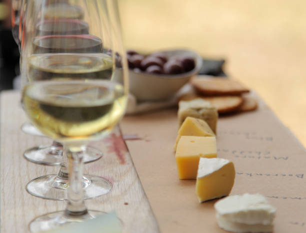 what wine pairs with brie guide