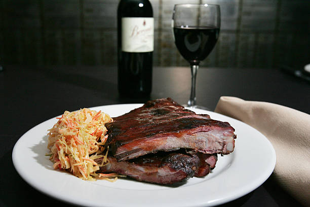 what wine pairs with ribs illustration