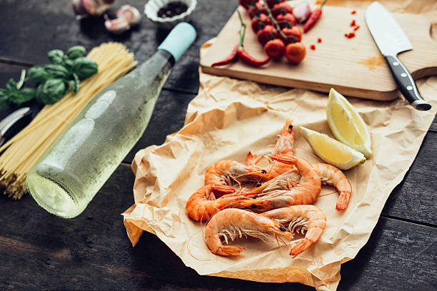what wine pairs with spaghetti illustration