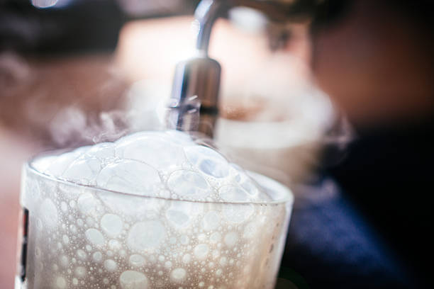 beer coming out of keg foamy