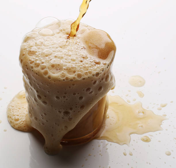 beer cup filling from bottom illustration