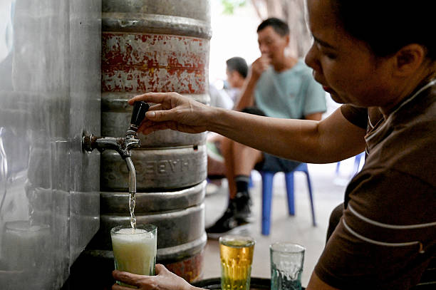 draft beer from bottom illustration