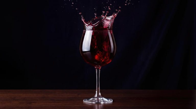 why shake wine glass