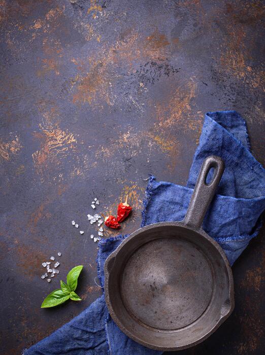 how clean rusty cast iron skillet info 2